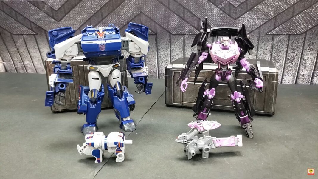 Transformers Prime War Breakdown And Jet Vehicon  (13 of 30)